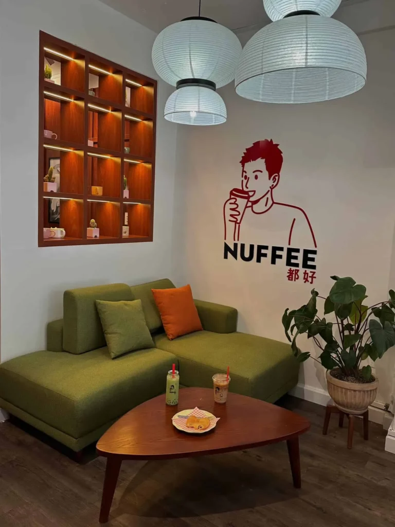 Một góc trong quán Nuffee